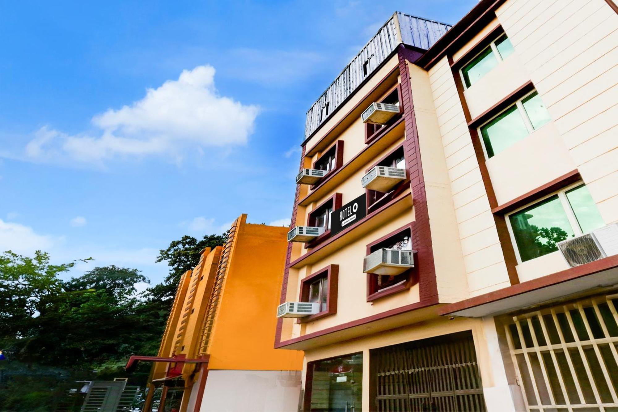 Capital O 42035 Hotel Raj Ganga Raiwala Bagian luar foto